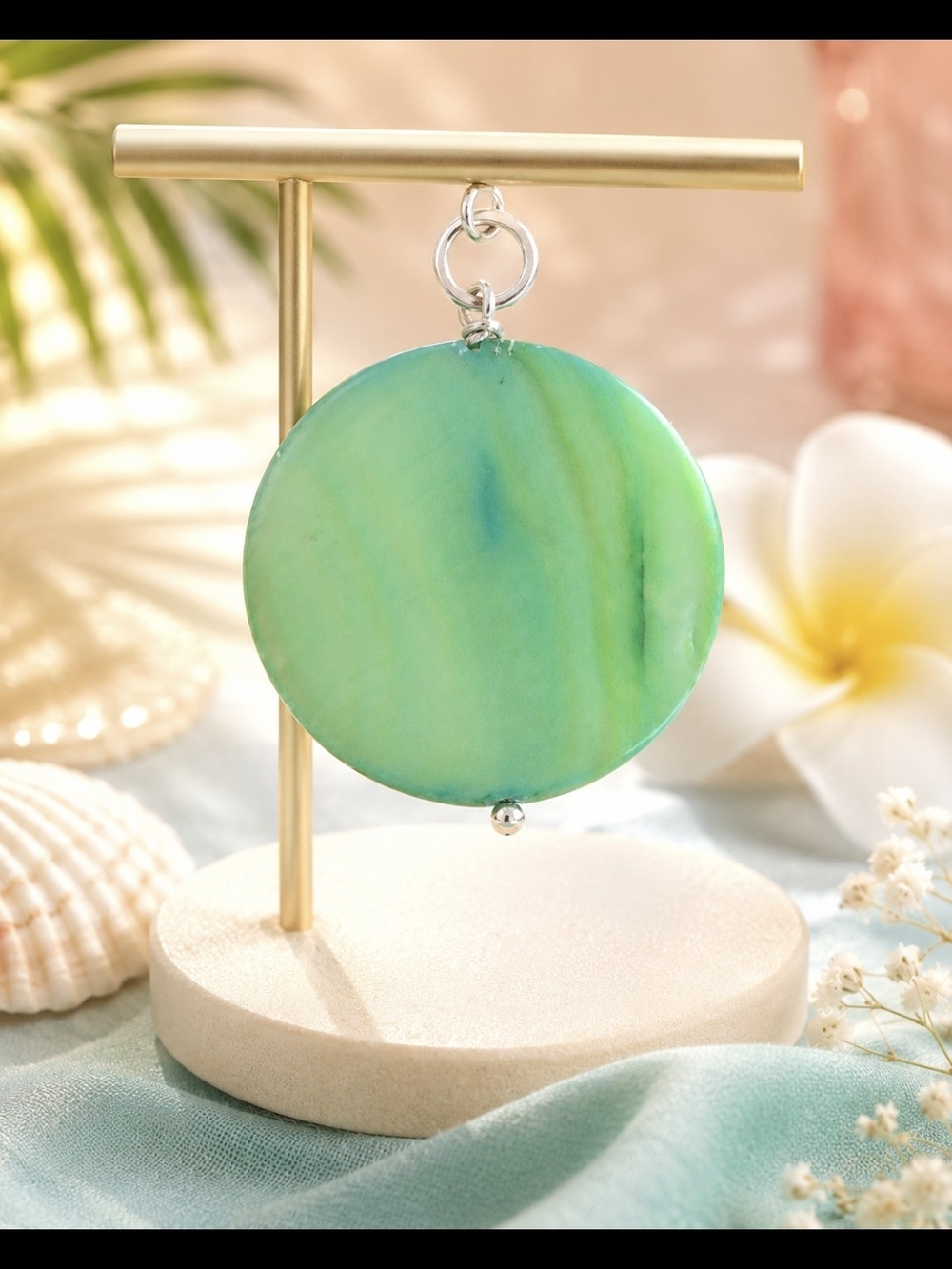 Green Round Morher Of Pearl Shell Pendant